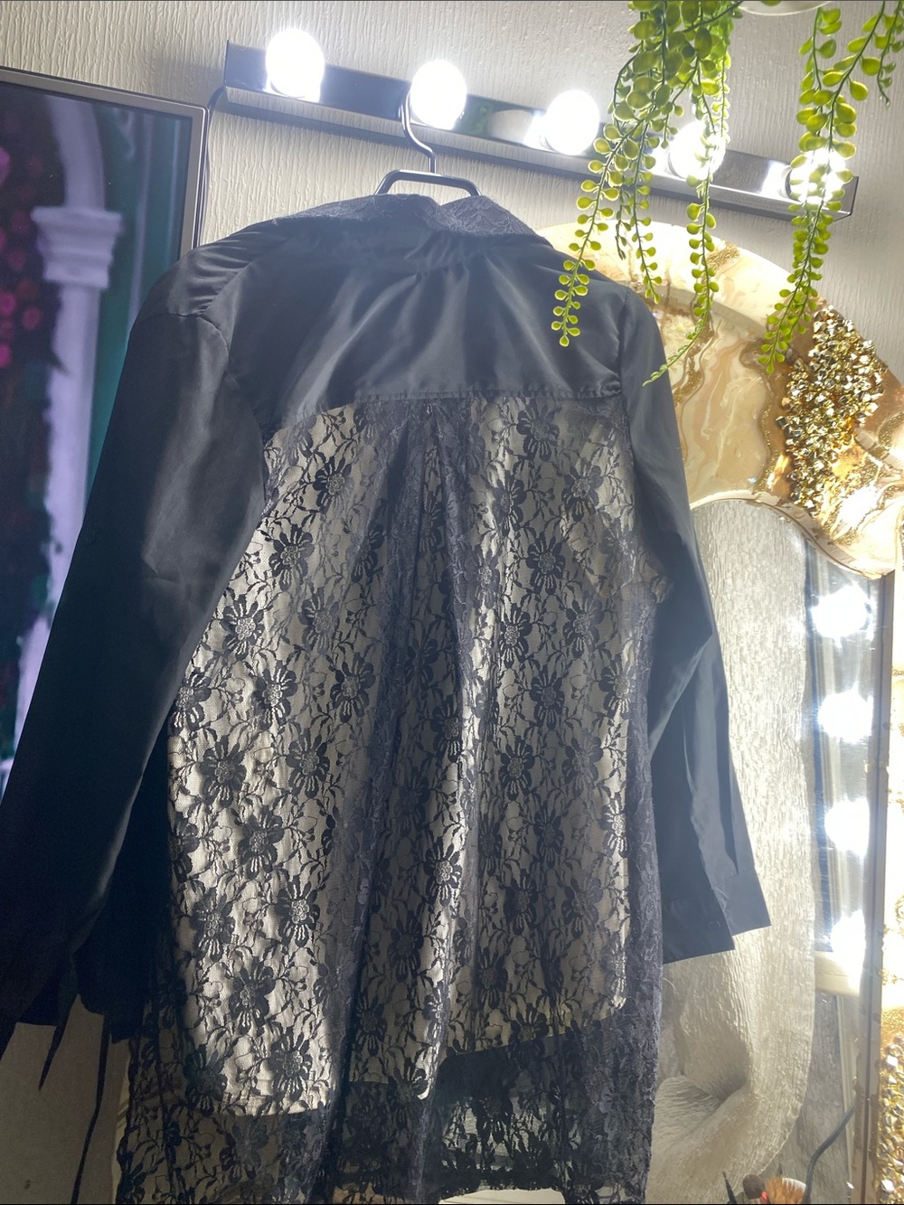 Annabella Black Lace-Back Lightweight Top